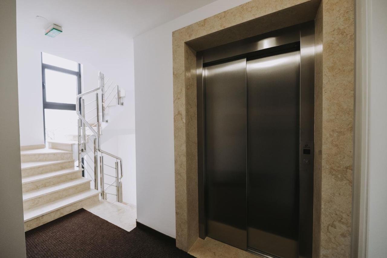 Hotel Tanja Banja Luka Exteriör bild